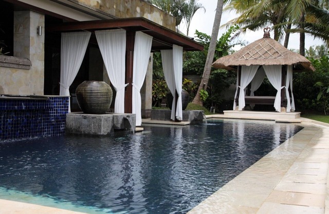 Villa Amani Tanah Lot - An absolute oceanfront villa experience.
