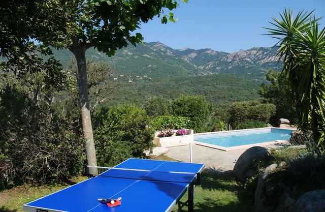 Espléndida villa para 4/8 personas de 4 ****, espaciosa y luminosa, con piscina climatizada