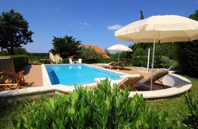 Villa Boskovic - Villa de 4 dormitorios con piscina y vistas al mar 8