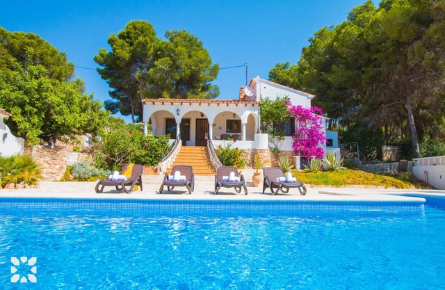 Villa CALIFORNIA by Abahana Villas