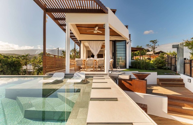 Villa de Charme: Sea View and Heated Infinity Pool