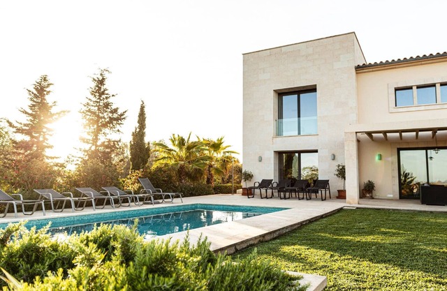 Villa Can Paulo. Luxury House with pool- ETV / 11104