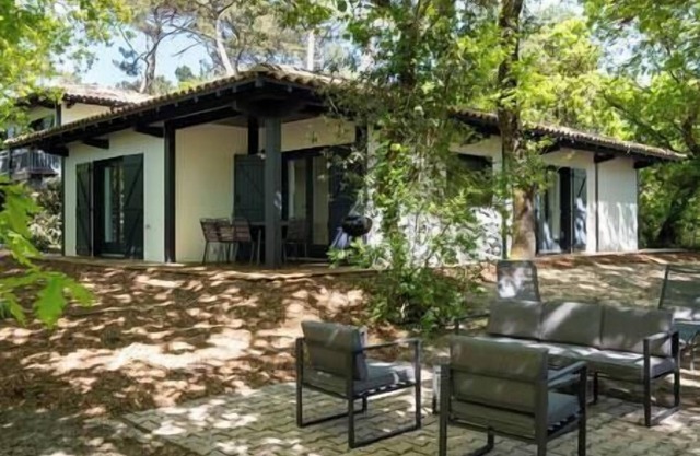 Villa Chambrelent close to the beach