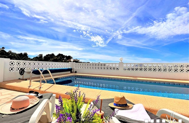 CHAMPY - Bonita casa en Moraira con vistas al mar