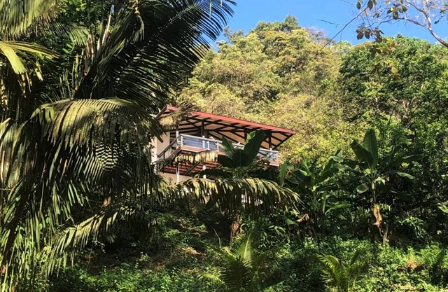Villa copa de árbol, vista al mar, piscina, playa