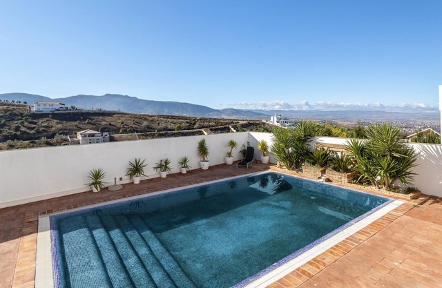 Villa Corasao Luxury 5 Stars con vista a la montaña, piscina, jacuzzi, Wi-Fi, A/C, terrazas y jardín