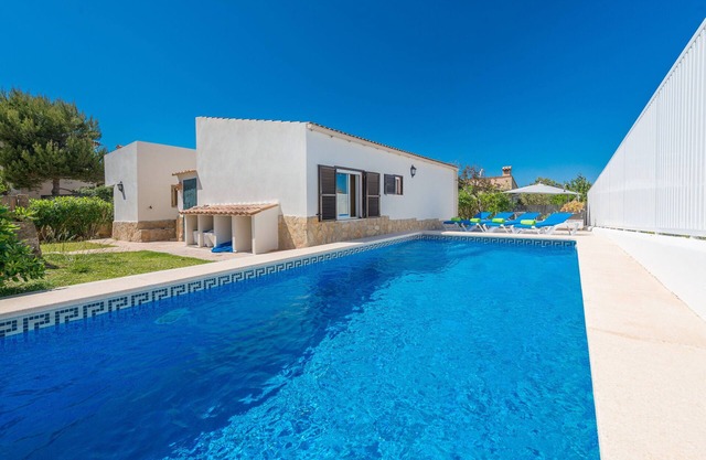 VILLA DIVINA - Villa con piscina privada en Betlem. WiFi Gratis