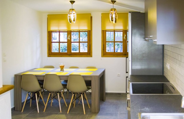Villa Donna - Única casa de 3 niveles con jardín