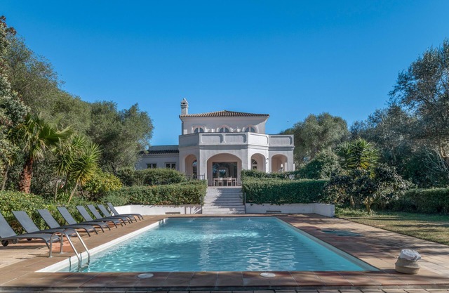 Villa 'Eagle' con piscina privada, Wi-Fi y aire acondicionado