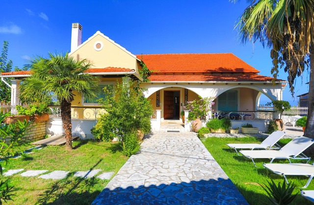 Villa Eftihia: tradicional, deshabilita las puestas de sol adecuadas e increíbles
