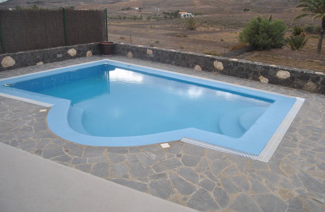 VILLA EL VALLE / PISCINA CLIMATIZADA / WIFI / BARBACOA. ETC..