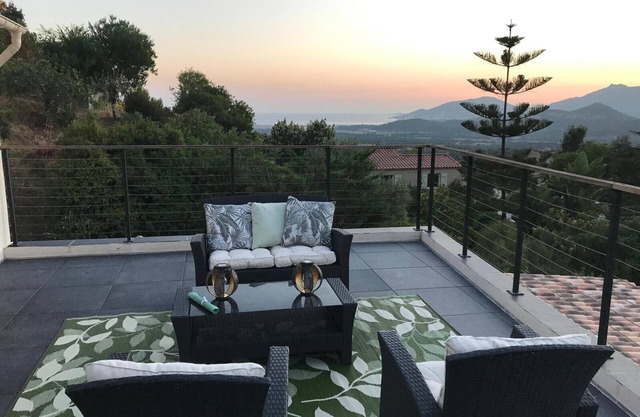 Villa Entre mer et Montagne à Bastelicaccia! Le Calme à Côté Dajaccio!!!
