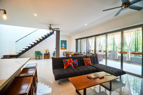 Villa Ewa - Private pool, high-speed internet, modern style, perfect for families and digital nomads