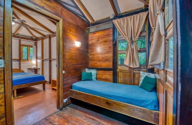 Villa para 6 personas a 5 min de la playa! kayak gratis.