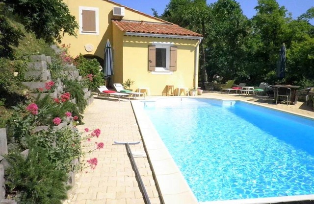 Villa en Drôme con Piscina y Vistas