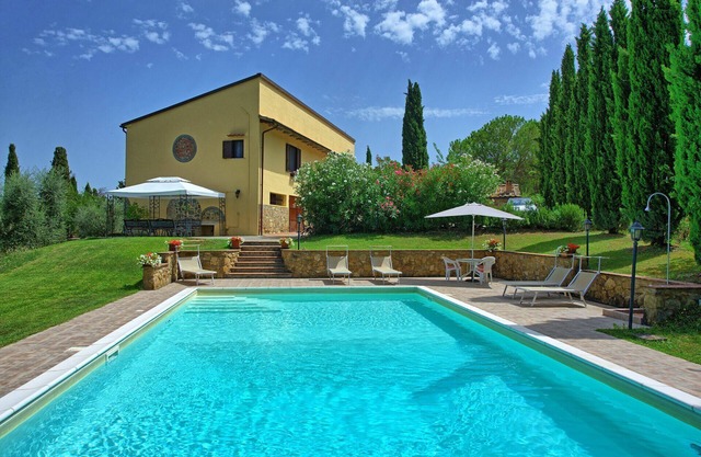 Villa en Lucignano con 4 habitaciones, capacidad 8