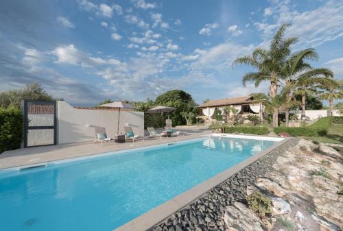 Villa Gloria - IsulaTravel