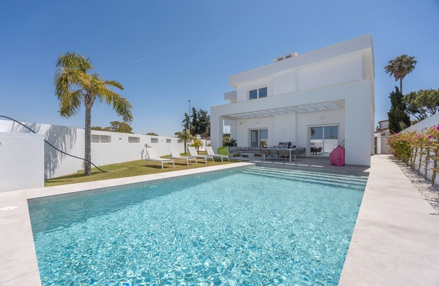 Villa 'Habana' con vistas al lago, Wi-Fi y aire acondicionado