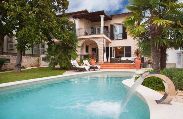 Villa Harbourfront Umag - Maravillosa villa de 5 dormitorios - Vistas al puerto - Jacuzzi y Gimnasio