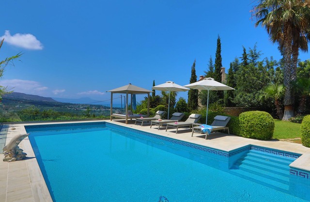 Villa Harmony, vista fantástica, piscina de 12 m, acogedora de piedra natural