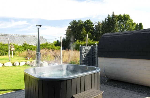 NEW! Villa Heidetraum, 20 guests, sauna, pool