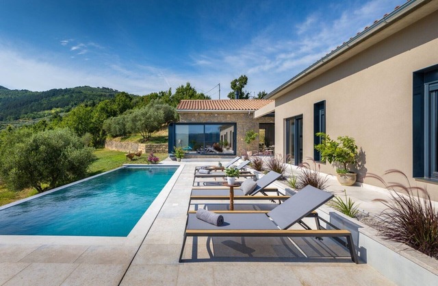 Villa Horto - Increíble villa con piscina privada y vista panorámica, en una de las regiones más bellas de Croacia