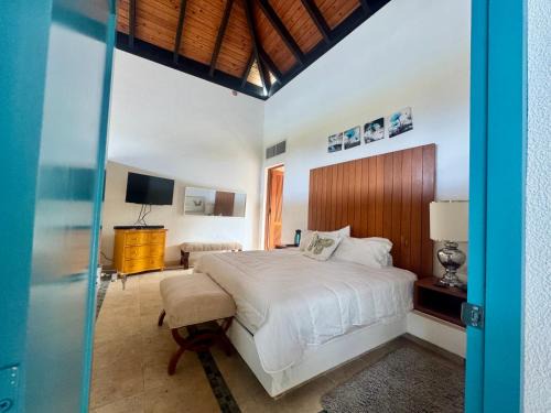 Villa in Cap Cana 4BR Green Village