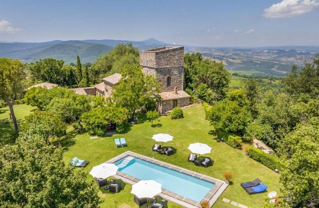 Villa en Castel Viscardo con 5 habitaciones, capacidad 10