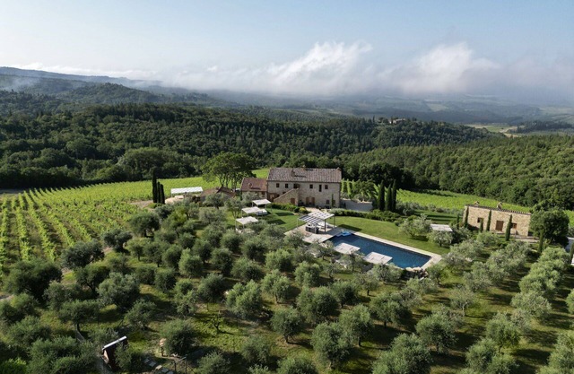 Villa en Fioraie con 10 habitaciones, capacidad 19