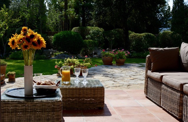 Villa en La Font, afueras de Pollença, Mallorca, piscina privada, jardín maduro