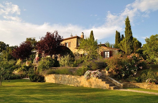 Villa en Montanare con 6 habitaciones, capacidad 12