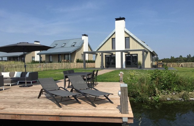 Villa en Países Bajos con Sauna y Jardín