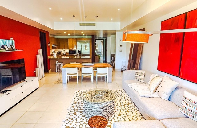 Villa in Red - Tres Habitaciones Piso, Capacidad 8