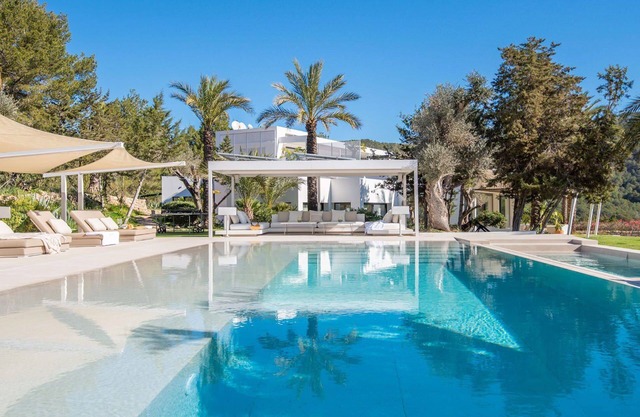 Villa en San Jose De La Atalaya con 5 habitaciones, capacidad 10