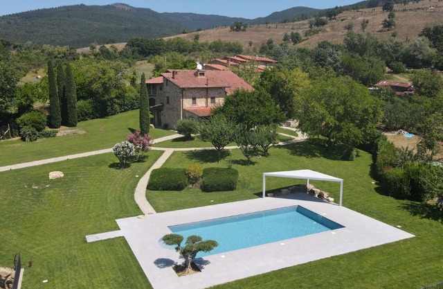 Villa en Toscana con Piscina y Vistas