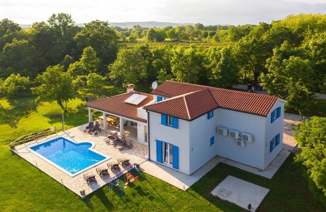 Villa LariF - luxury in nature