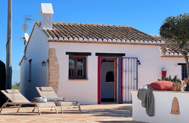 LLAGRIMA - Acogedora villa con piscina privada en plena naturaleza