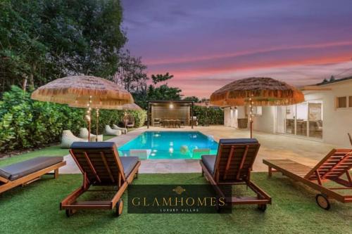 Villa Luxe Modern Pool Covered Terrace
