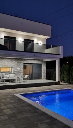 Villa LUXIA Luxury Retreat with Private Pool & Jacuzzi