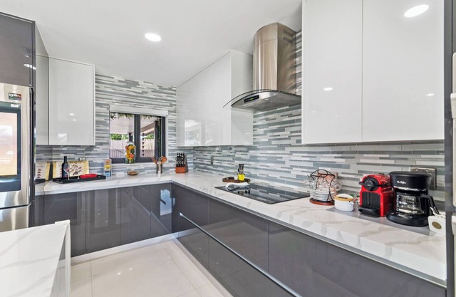 Villa Luxury | Pool-Water Heater | BBQ | Outdoor Dining