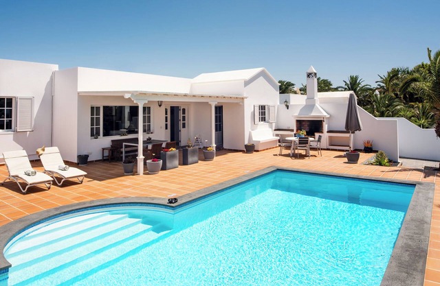 Villa Manuela | Preciosa villa independiente en el exclusivo Puerto Calero