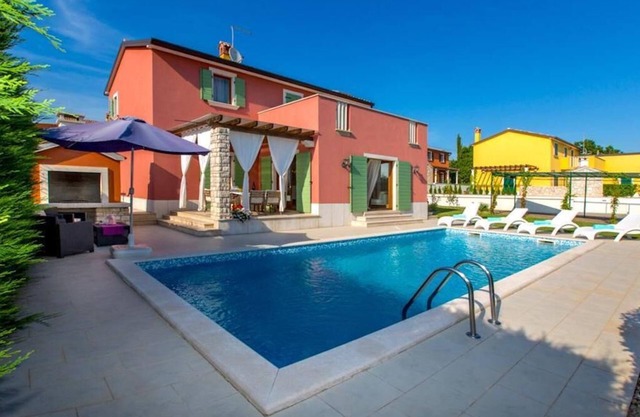 VILLA MARIA, VILLAS en VILANIJA - UMAG (Piscina Privada)
