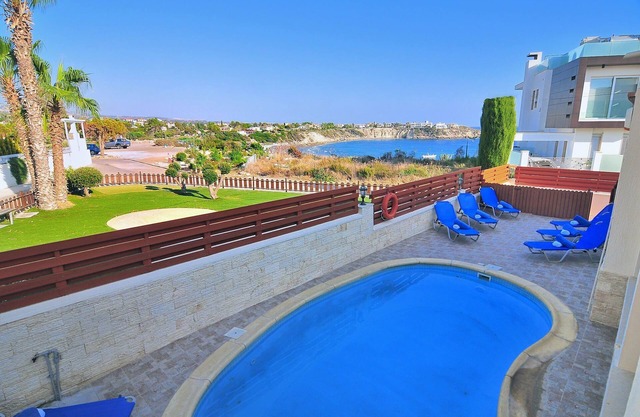 Villa Morfou Dyo - Villa de lujo suprema - Impresionantes vistas al mar con jacuzzi, sauna y cine pr