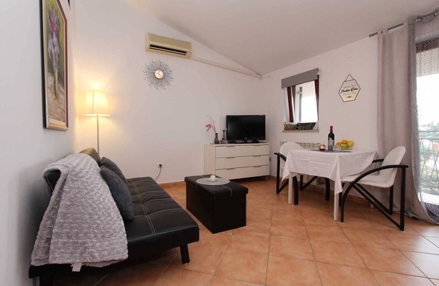VILLA NIKOLA Apartamento de 1 dormitorio