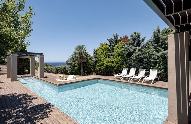 Villa Ostria, Villa de lujo con impresionantes vistas al mar y al atardecer