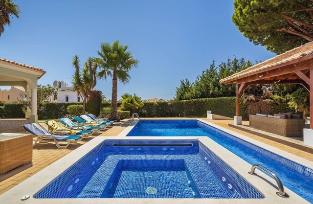 Villa Pau da Bandeira - Private Pool & Jacuzzi
