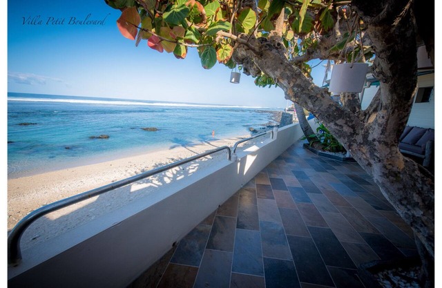 Petit Boulevard Beach Villa