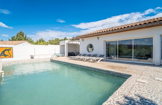Villa 'Piscine Privée Proche Plages' con piscina privada, terraza privada y Wi-Fi