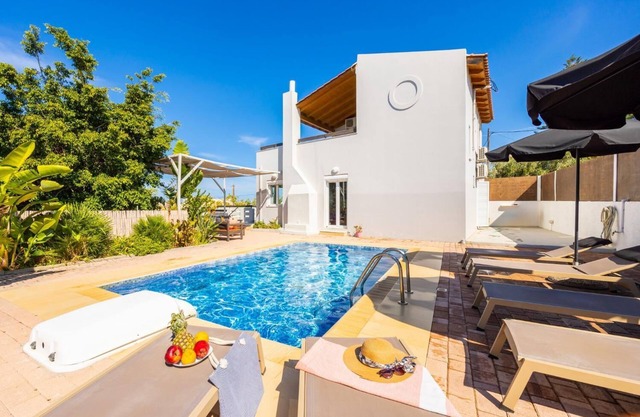 Villa Rea - Tres Habitaciones Villa, Capacidad 6