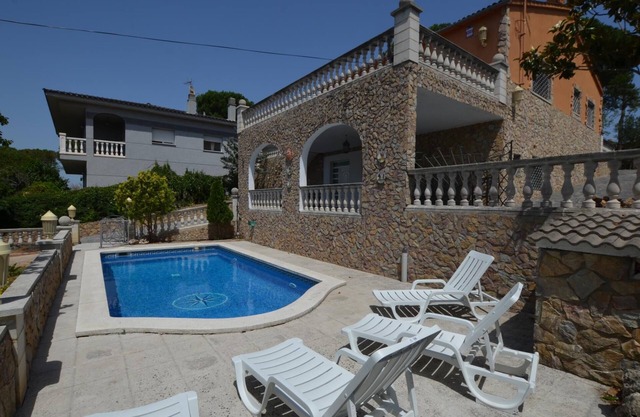 VILLA ROSA 10 PERSONAS MONTBARBAT COSTA BRAVA